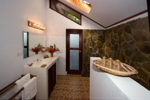 Duikvakantie Murex Manado Bathroom vakantieduiker